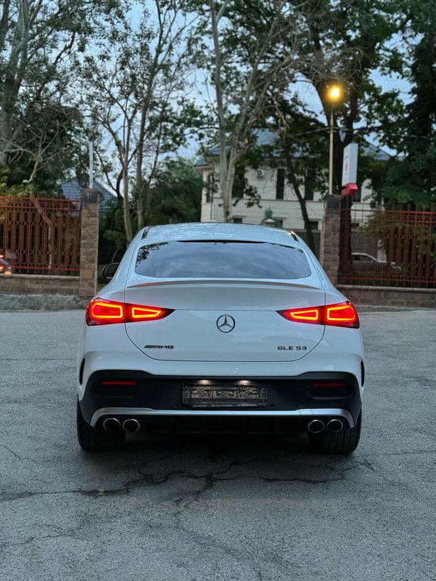 Mercedes Benz GLE400
